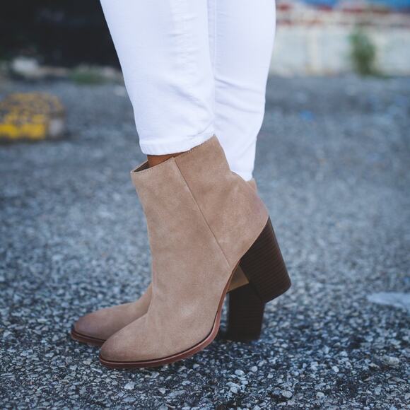 Sam Edelman Blake Suede Heeled Bootie Size 8.5 - Picture 1 of 9